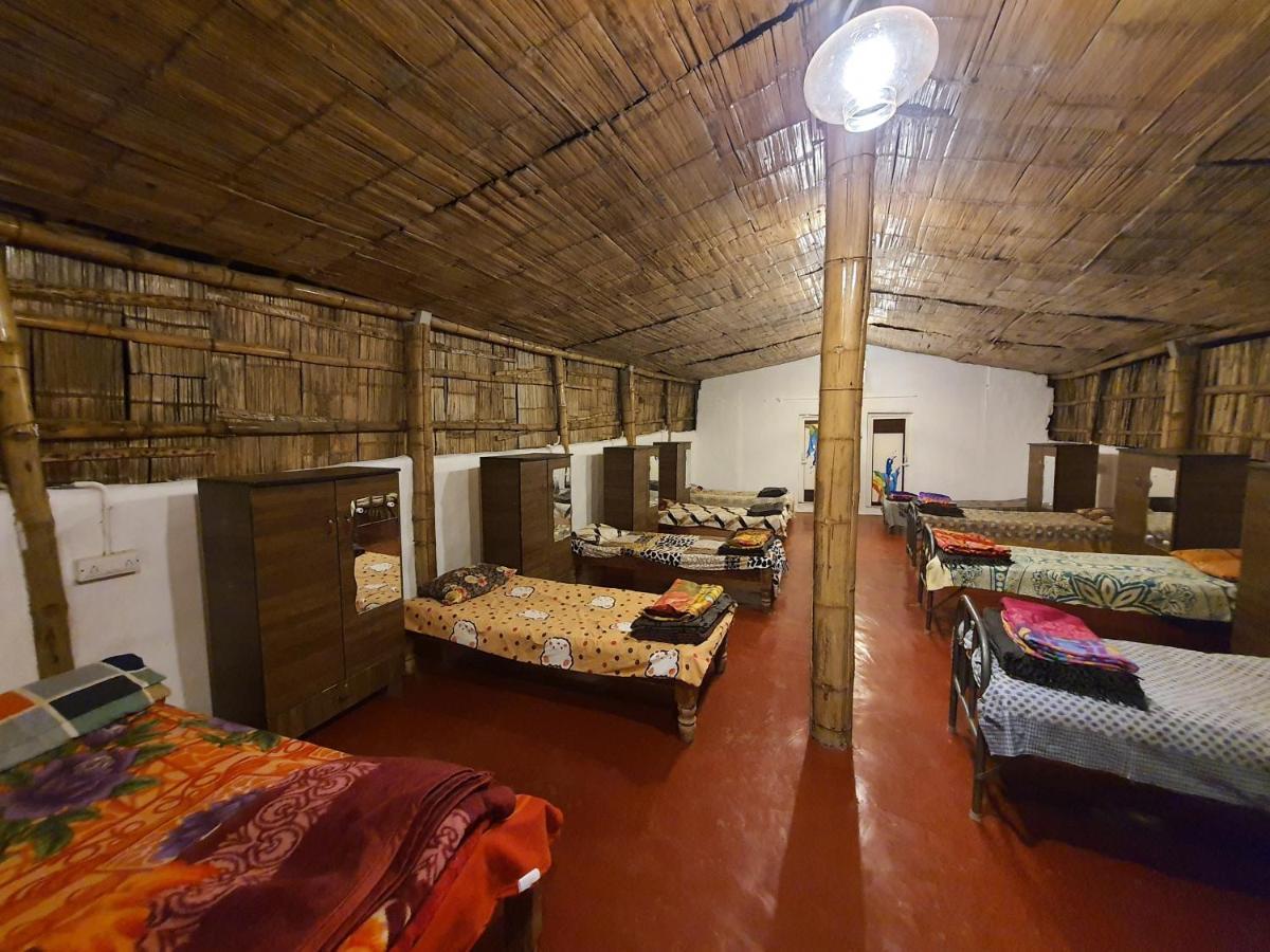 Stoneage Resort Саклешпур Экстерьер фото